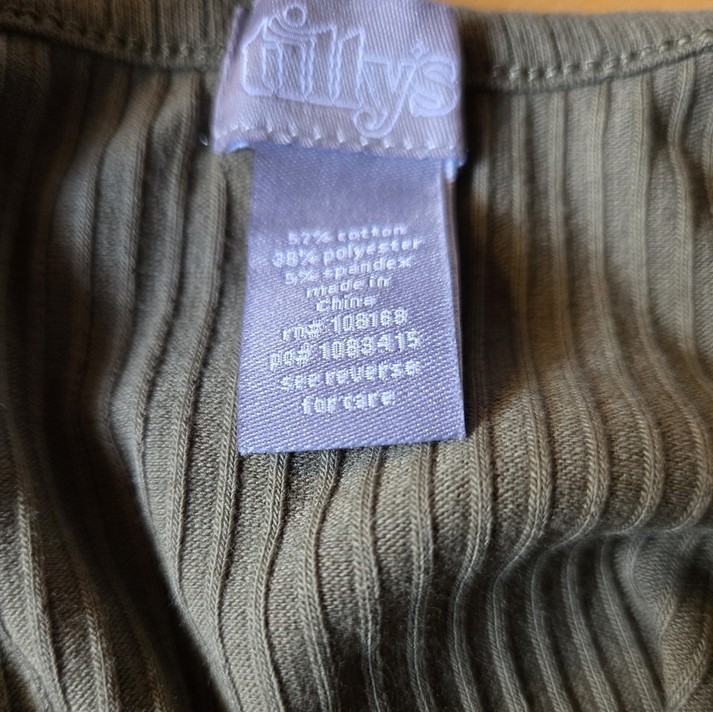 olive green Ribbed Crop Tank Top Sleeveless size small Tillys - Picture 2 of 3